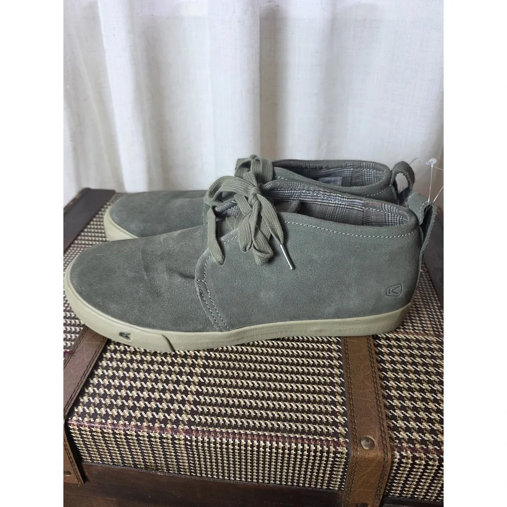 Keen Shoe Santa Cruz Men's Size 9.5 Olive Green Casual Oxford Chukka 1007673